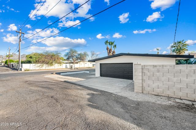 1246 E WINTER Drive, Phoenix, AZ 85020