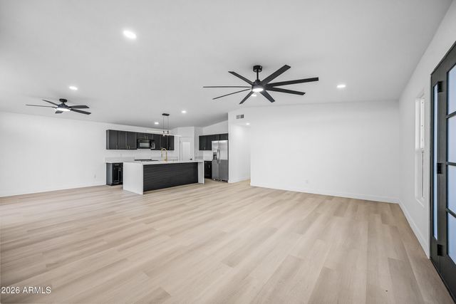 1246 E WINTER Drive, Phoenix, AZ 85020