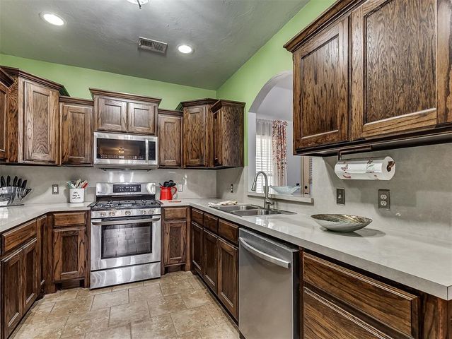 17537 Red Tailed Hawk Way, Edmond, OK 73012