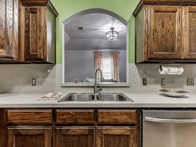 17537 Red Tailed Hawk Way, Edmond, OK 73012