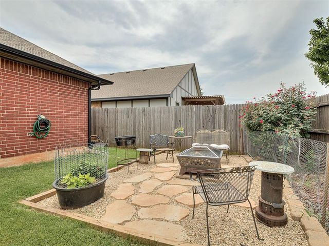17537 Red Tailed Hawk Way, Edmond, OK 73012