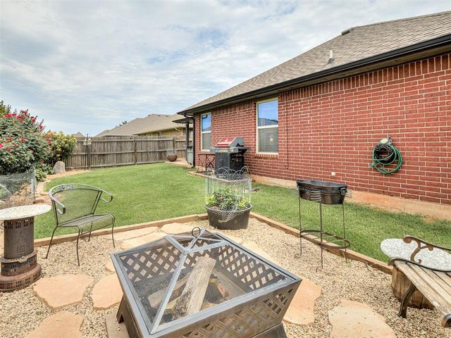 17537 Red Tailed Hawk Way, Edmond, OK 73012