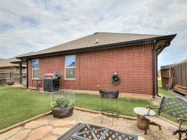 17537 Red Tailed Hawk Way, Edmond, OK 73012