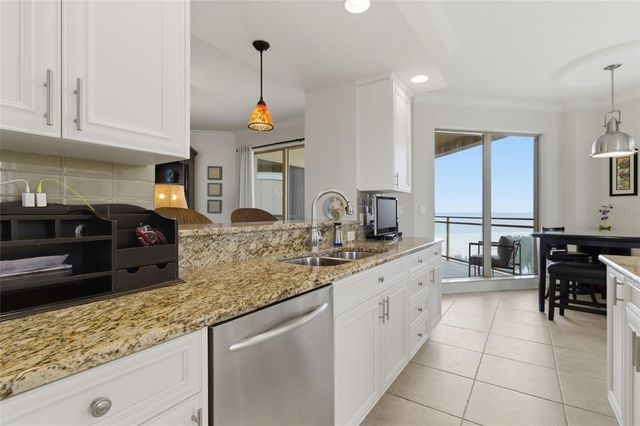 11 BAYMONT STREET 608, Clearwater Beach, FL 33767
