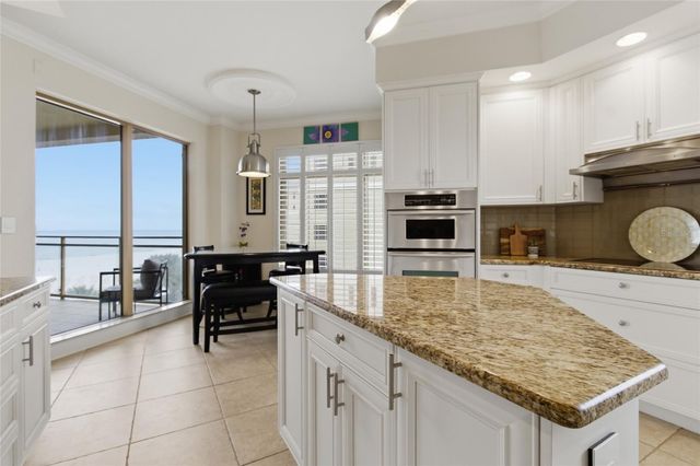 11 BAYMONT STREET 608, Clearwater Beach, FL 33767