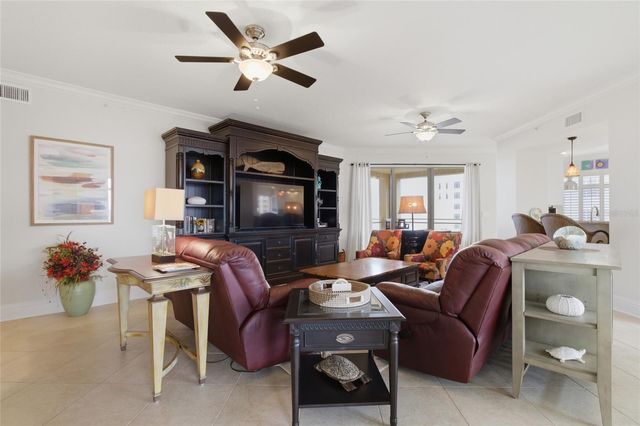 11 BAYMONT STREET 608, Clearwater Beach, FL 33767