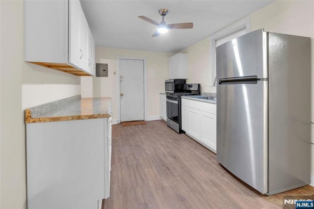 44 Stuyvesant Avenue, Newark, NJ 07106