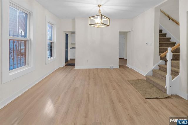 44 Stuyvesant Avenue, Newark, NJ 07106