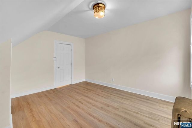 44 Stuyvesant Avenue, Newark, NJ 07106