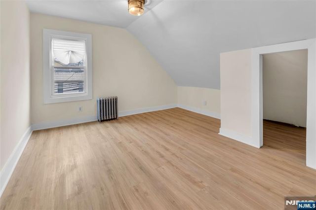 44 Stuyvesant Avenue, Newark, NJ 07106