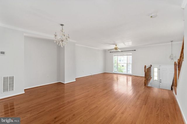 5408 CRYSTALFORD LN, Centreville, VA 20120