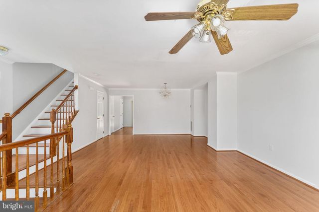 5408 CRYSTALFORD LN, Centreville, VA 20120