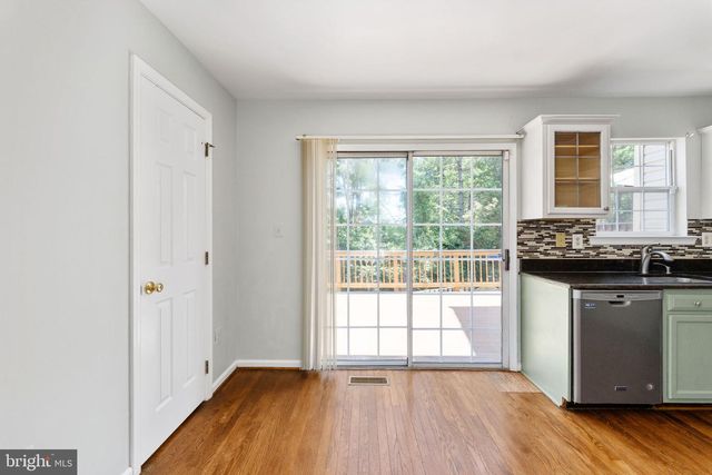 5408 CRYSTALFORD LN, Centreville, VA 20120
