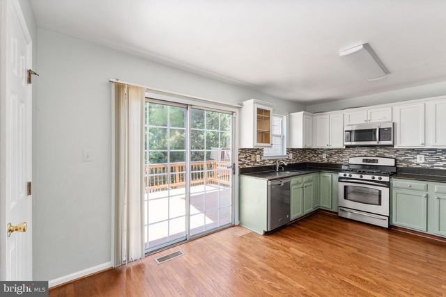 5408 CRYSTALFORD LN, Centreville, VA 20120