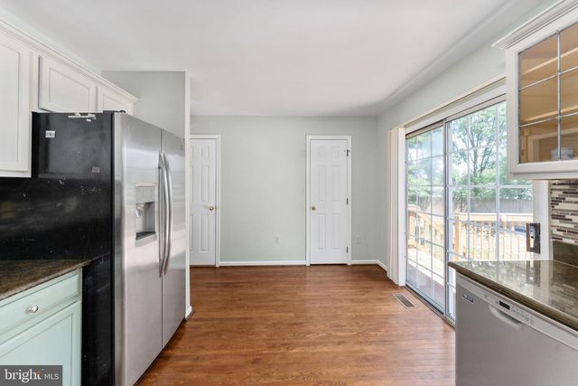5408 CRYSTALFORD LN, Centreville, VA 20120