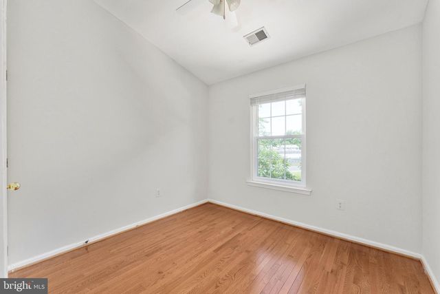 5408 CRYSTALFORD LN, Centreville, VA 20120