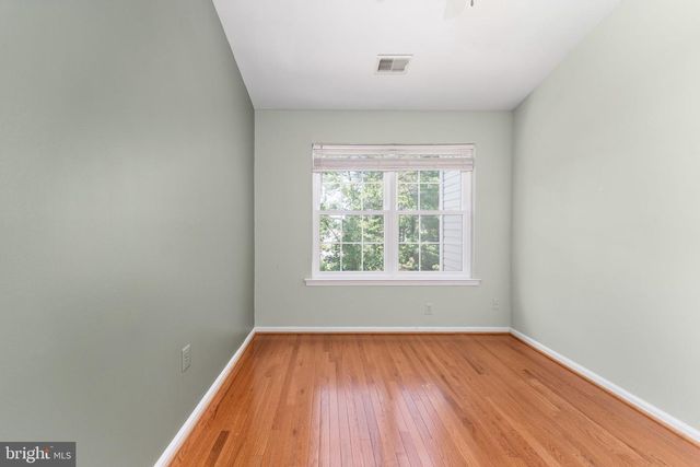 5408 CRYSTALFORD LN, Centreville, VA 20120