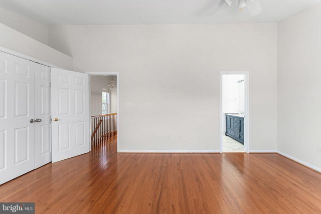5408 CRYSTALFORD LN, Centreville, VA 20120