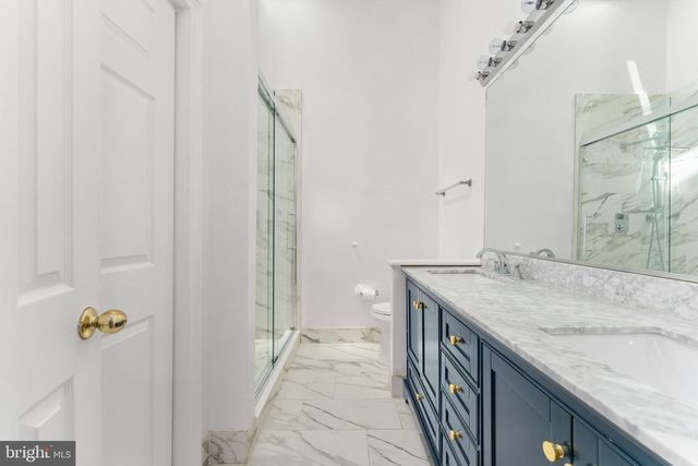 5408 CRYSTALFORD LN, Centreville, VA 20120
