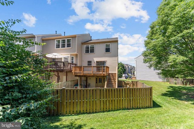 5408 CRYSTALFORD LN, Centreville, VA 20120