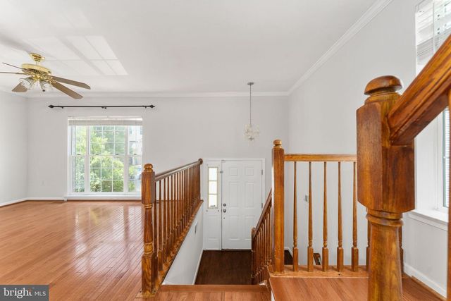 5408 CRYSTALFORD LN, Centreville, VA 20120