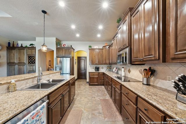 7627 Fm 775, La Vernia, TX 78121