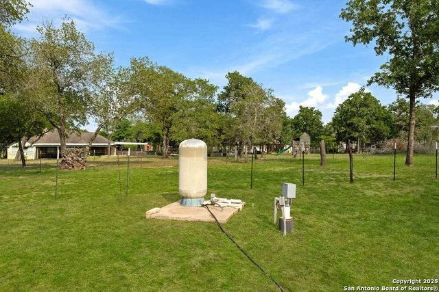 7627 Fm 775, La Vernia, TX 78121