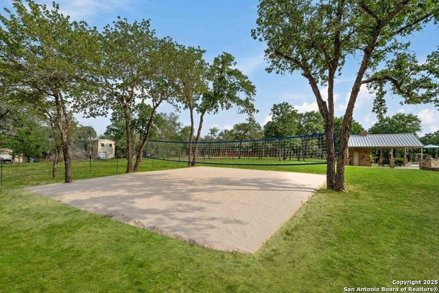 7627 Fm 775, La Vernia, TX 78121