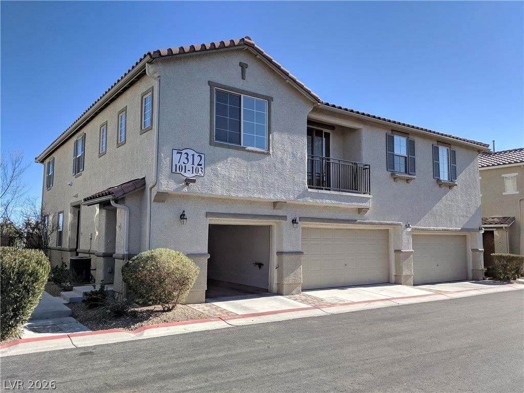 7312 MARBLE LAKE Street 101, Las Vegas, NV 89149