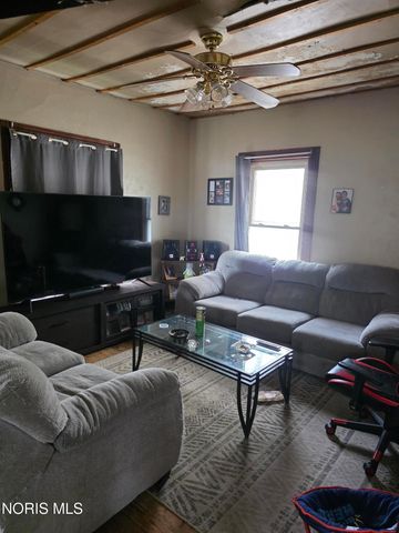 637 Milton Street, Toledo, OH 43605