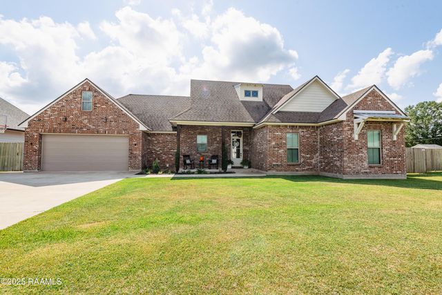 101 Burning Oaks Drive, Carencro, LA 70520