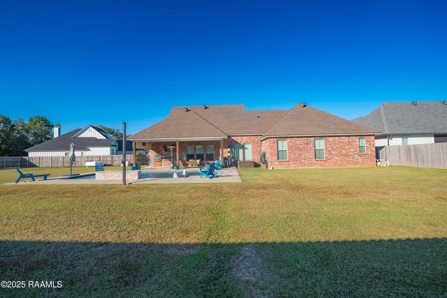 101 Burning Oaks Drive, Carencro, LA 70520