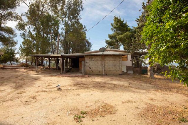 32305 Red Mountain Road, Hemet, CA 92544