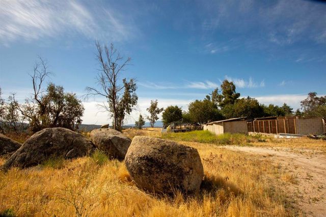 32305 Red Mountain Road, Hemet, CA 92544