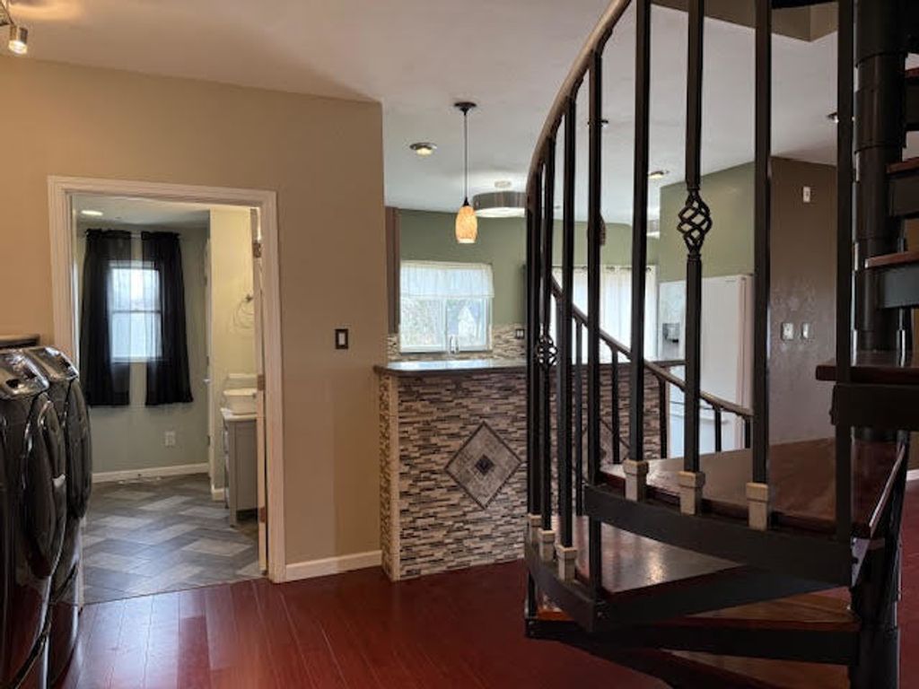 Image 30 of property listing at 111 E Peach Street, Centralia, IL 62801