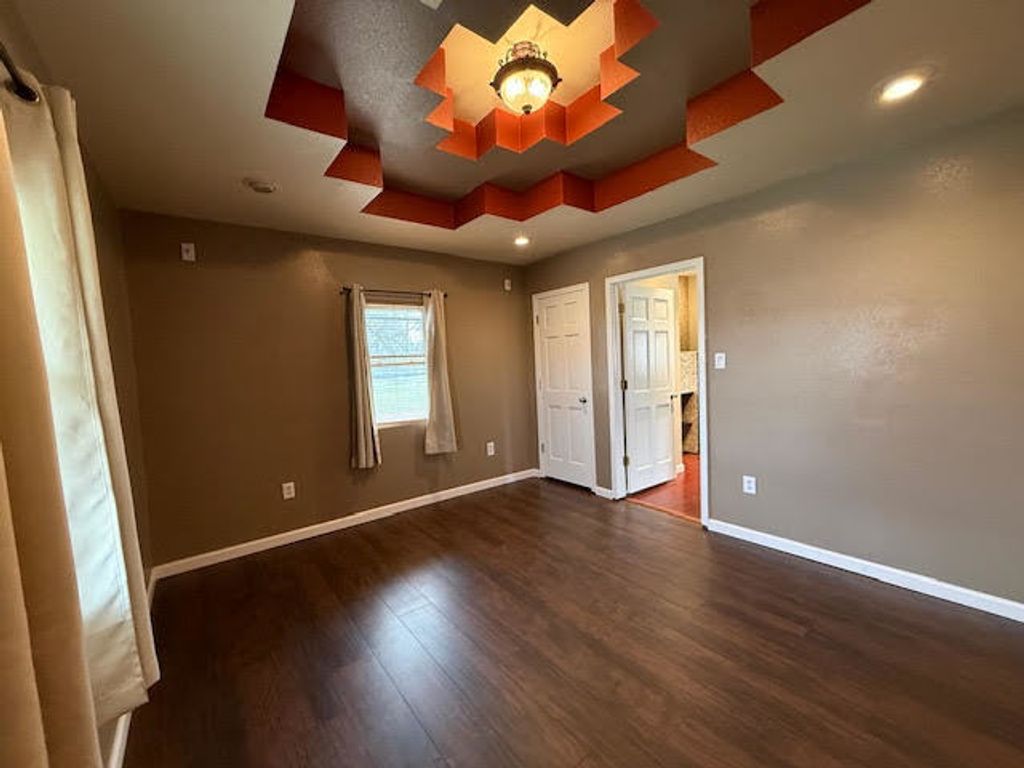 Image 33 of property listing at 111 E Peach Street, Centralia, IL 62801