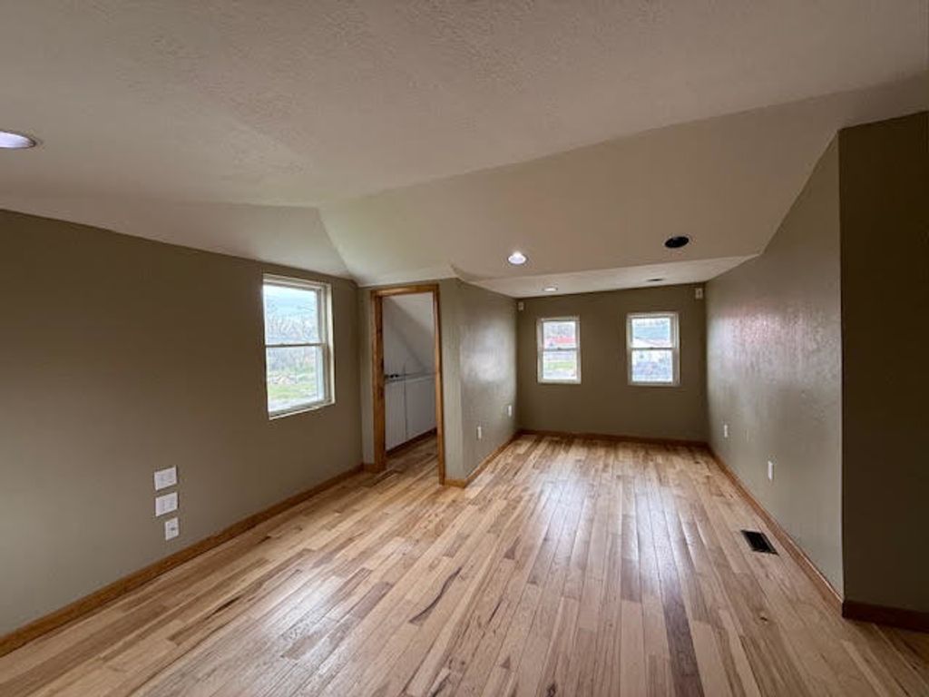 Image 38 of property listing at 111 E Peach Street, Centralia, IL 62801