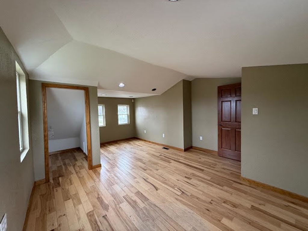 Image 39 of property listing at 111 E Peach Street, Centralia, IL 62801