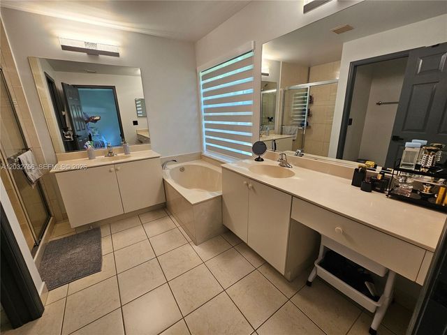 4331 SW 124th Way, Miramar, FL 33027