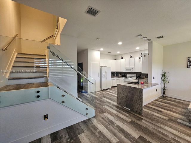 4331 SW 124th Way, Miramar, FL 33027
