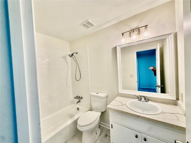 5264 Golfcrest Circle, Stone Mountain, GA 30088