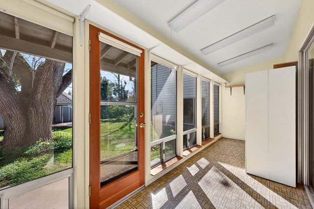 3118 Iva Way, Sacramento, CA 95821