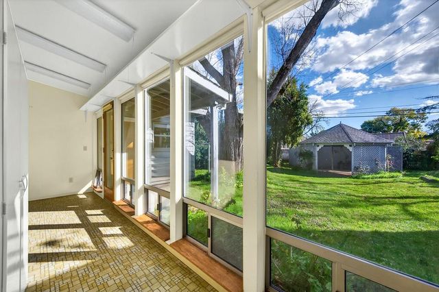 3118 Iva Way, Sacramento, CA 95821