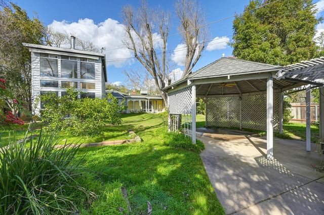 3118 Iva Way, Sacramento, CA 95821