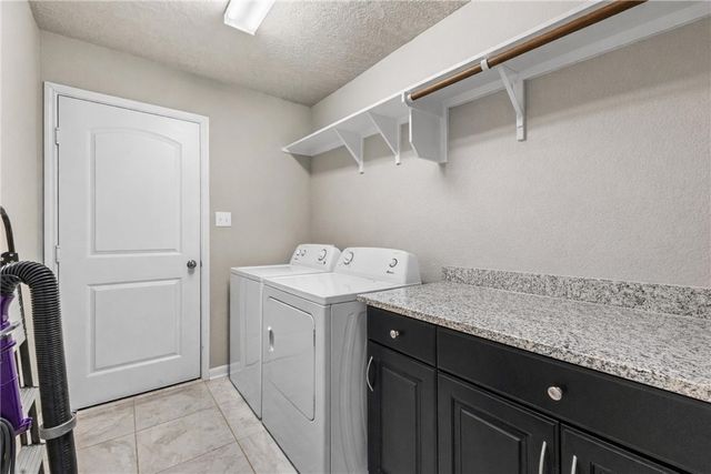 2040 Sorrento Court, Bryan, TX 77808