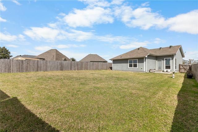 2040 Sorrento Court, Bryan, TX 77808
