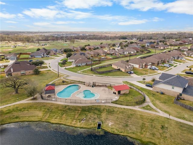 2040 Sorrento Court, Bryan, TX 77808