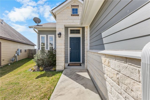 2040 Sorrento Court, Bryan, TX 77808