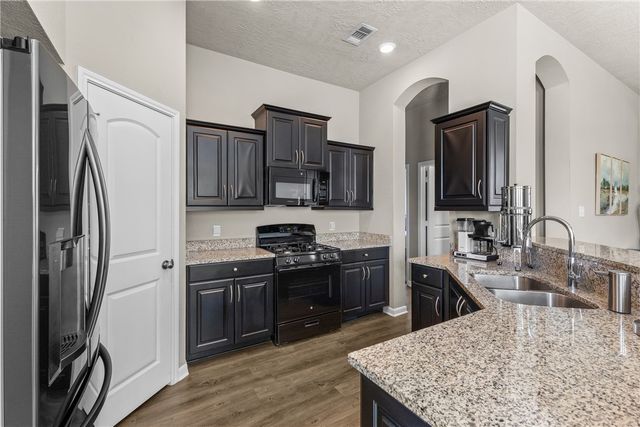 2040 Sorrento Court, Bryan, TX 77808