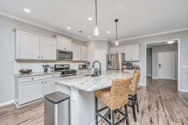 1920 Zonny Moss Drive, Johns Island, SC 29455